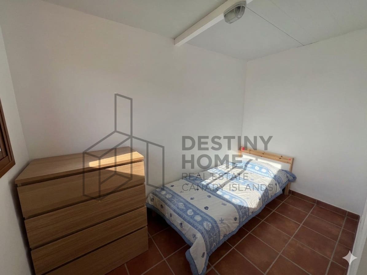 2 bedroom Townhouse for sale in Corralejo with pool garage - € 273,000 (Ref: 9835950)