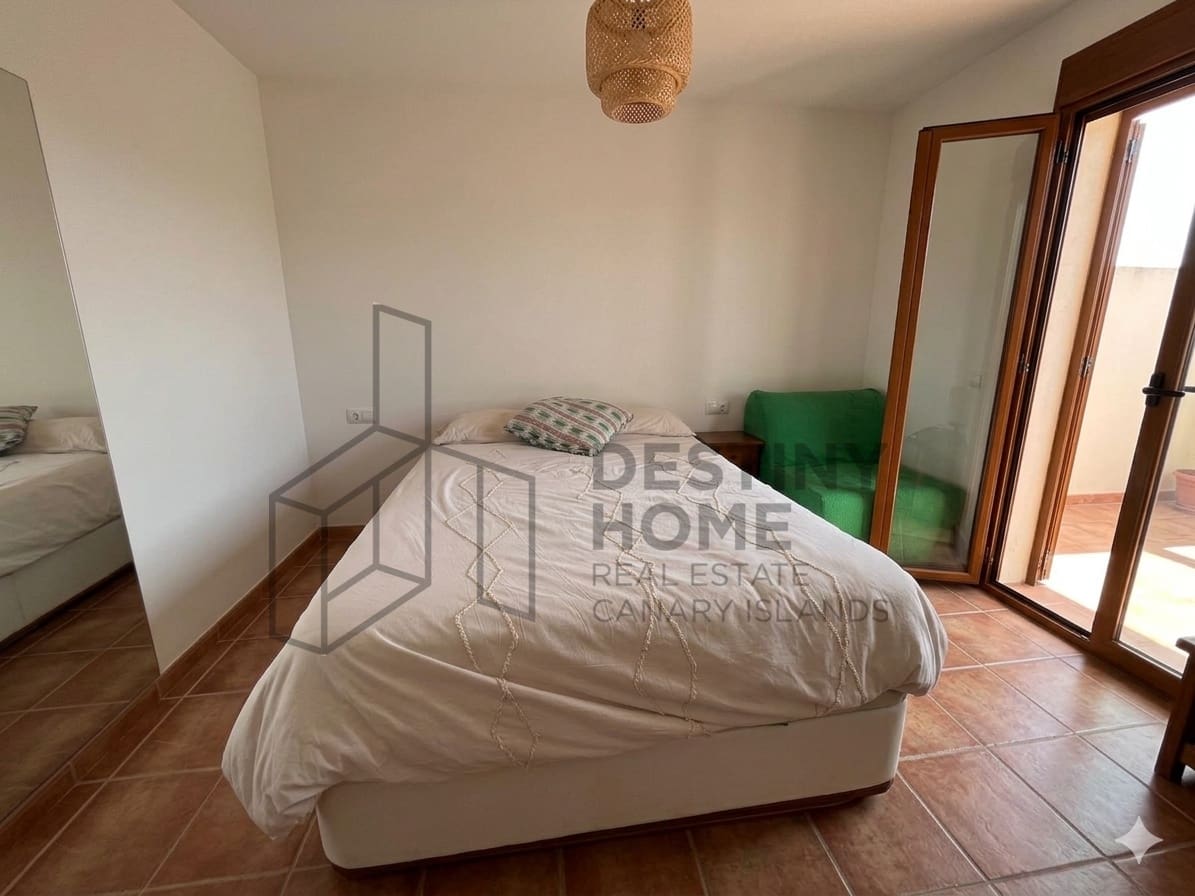 2 bedroom Townhouse for sale in Corralejo with pool garage - € 273,000 (Ref: 9835950)