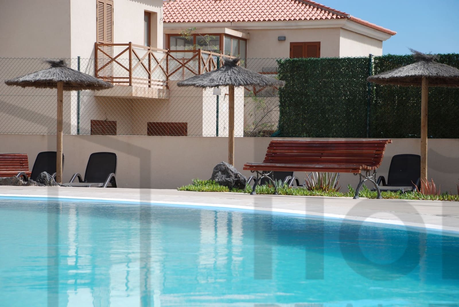 2 bedroom Townhouse for sale in Corralejo with pool garage - € 273,000 (Ref: 9835950)