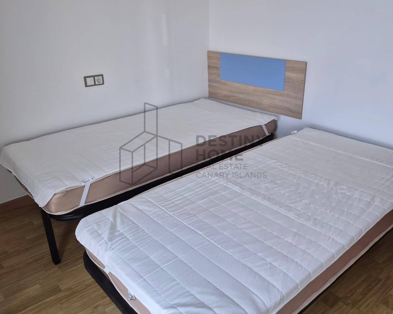 3 bedroom Flat for sale in Corralejo with garage - € 297,000 (Ref: 9842643)