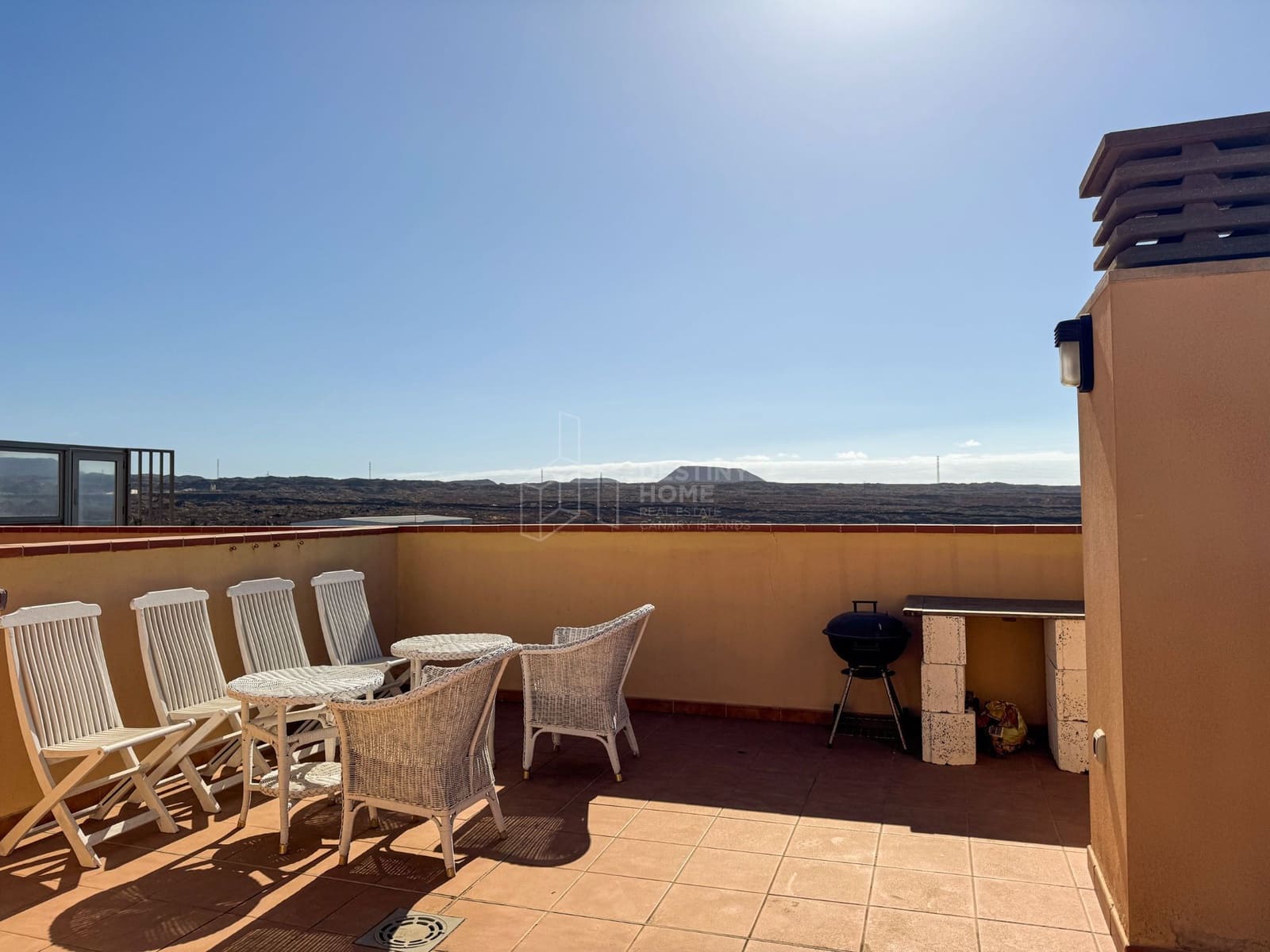3 soveværelse Lejlighed til salg i Corralejo med garage - € 297.000 (Ref: 9842643)