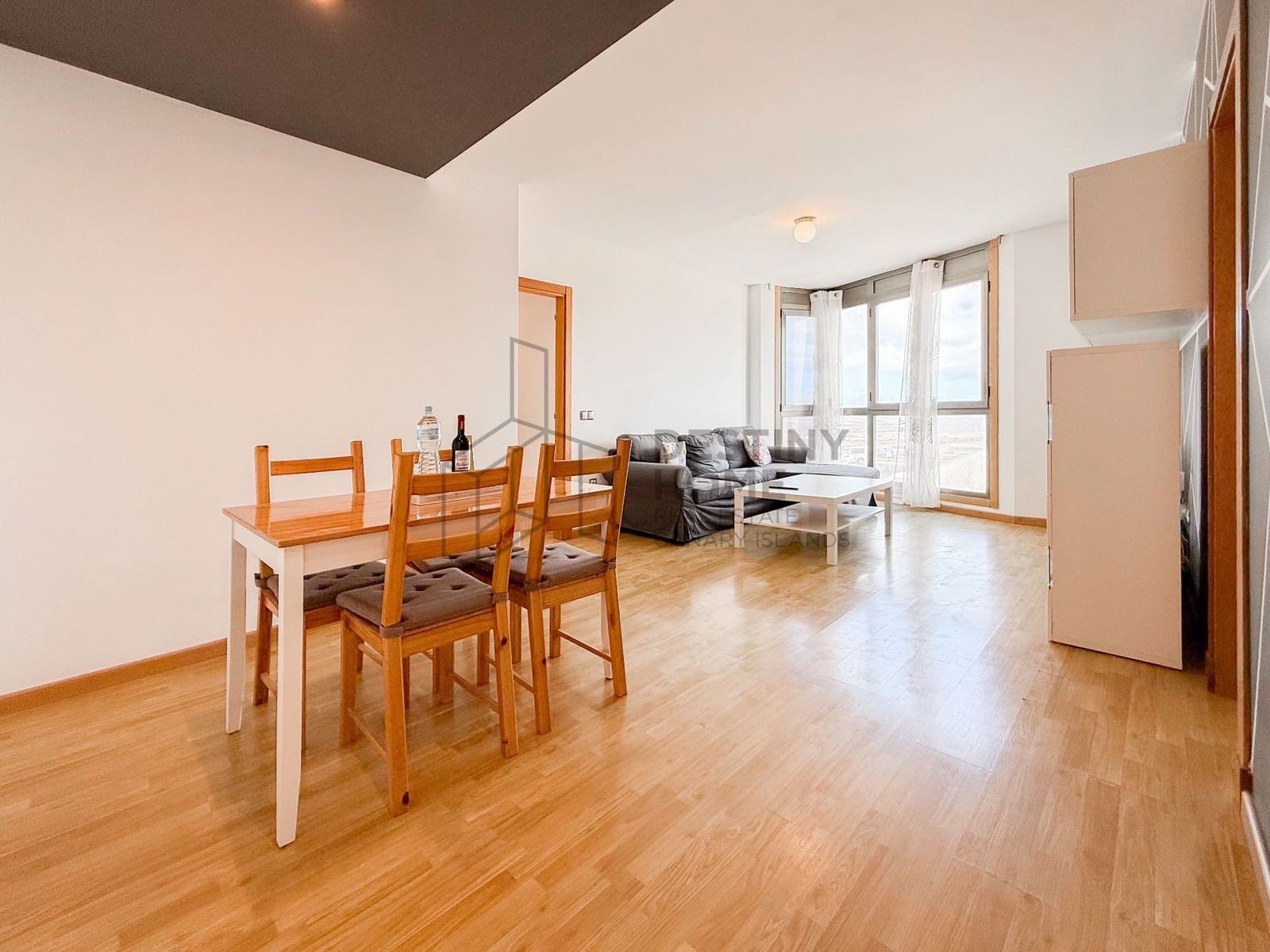 3 soveværelse Lejlighed til salg i Corralejo med garage - € 297.000 (Ref: 9842643)