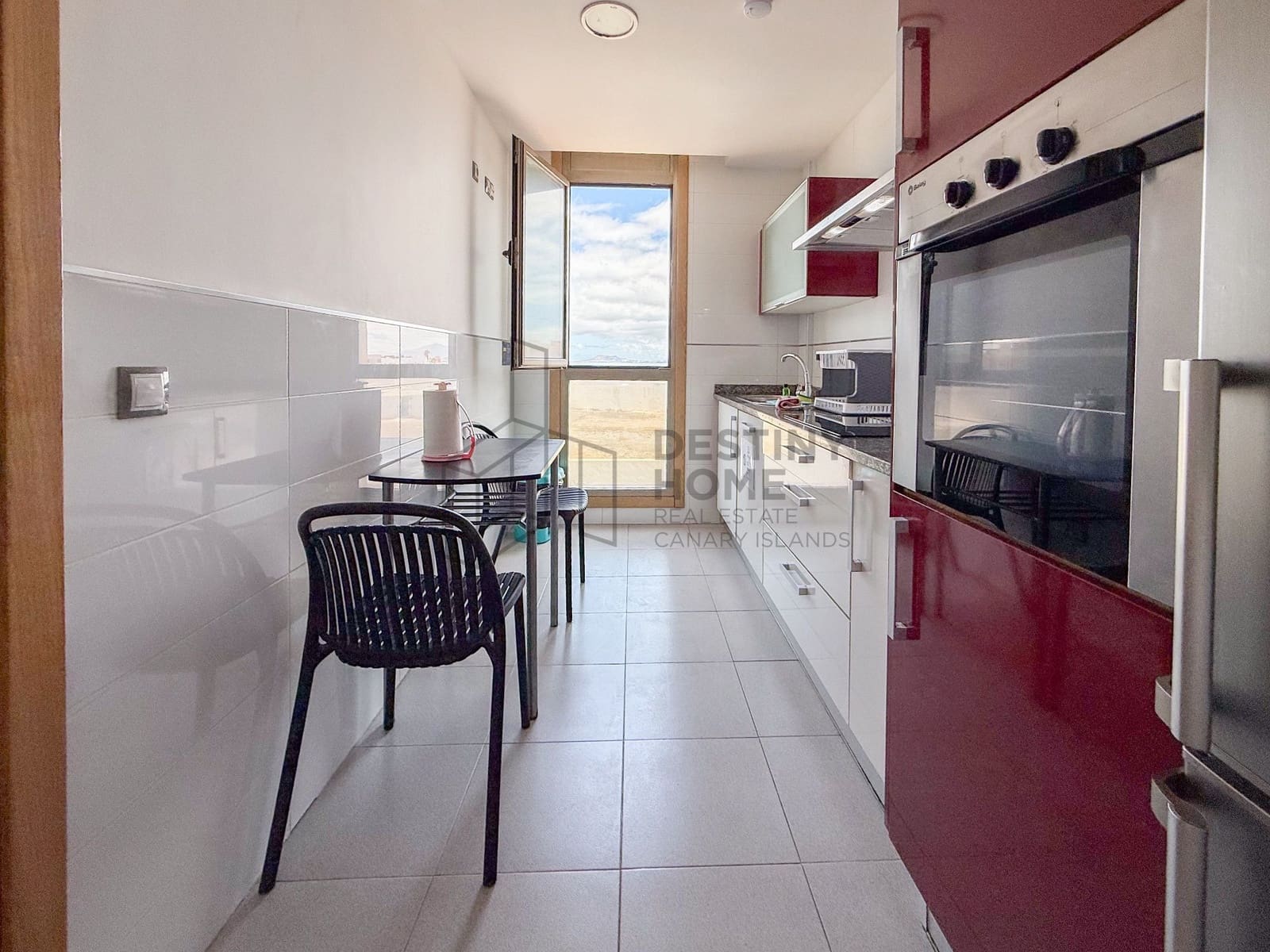 3 soveværelse Lejlighed til salg i Corralejo med garage - € 297.000 (Ref: 9842643)