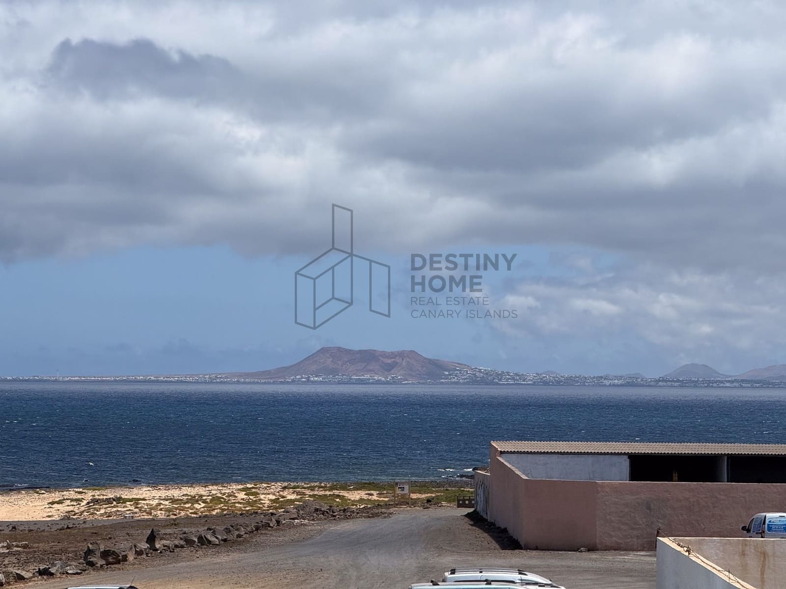 3 soveværelse Lejlighed til salg i Corralejo med garage - € 297.000 (Ref: 9842643)