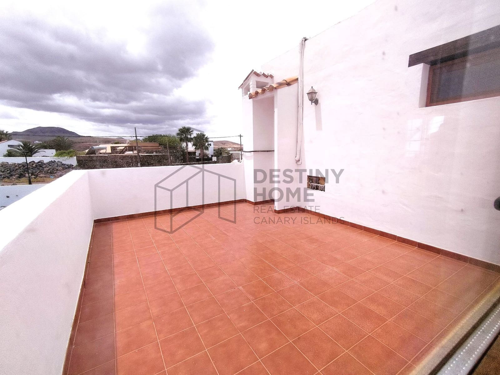 3 quarto Moradia para venda em Lajares com piscina garagem - 775 000 € (Ref: 9849072)