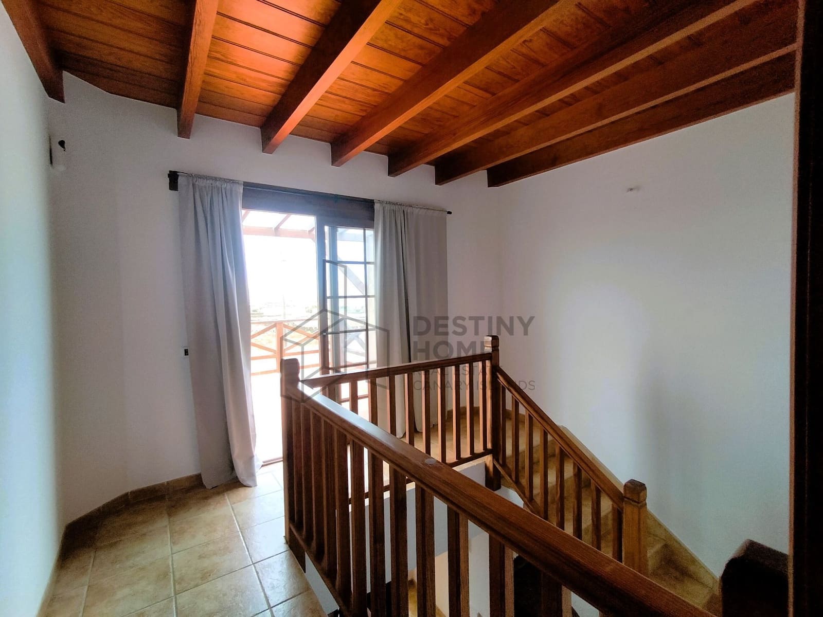 3 quarto Moradia para venda em Lajares com piscina garagem - 775 000 € (Ref: 9849072)