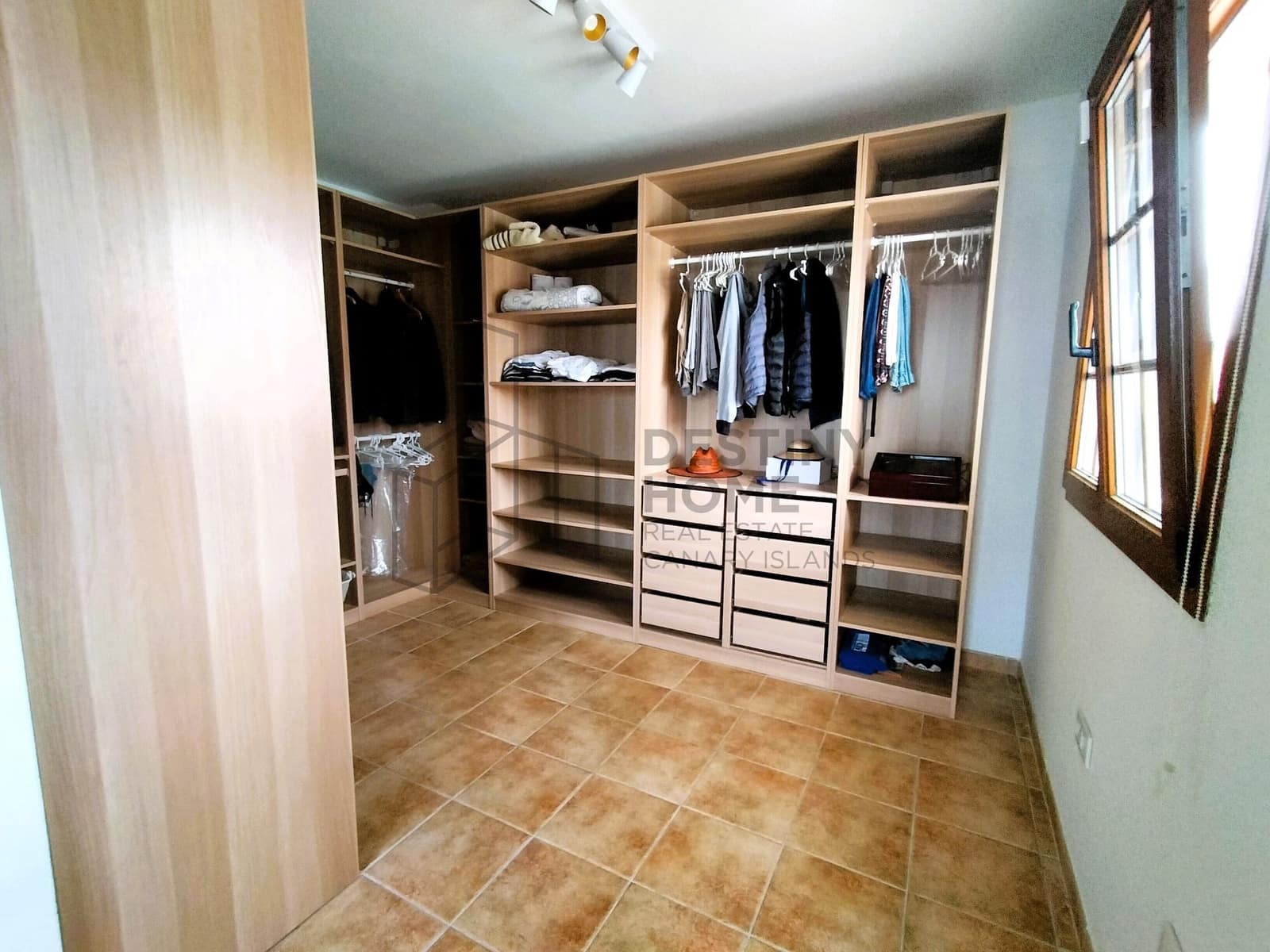 3 quarto Moradia para venda em Lajares com piscina garagem - 775 000 € (Ref: 9849072)