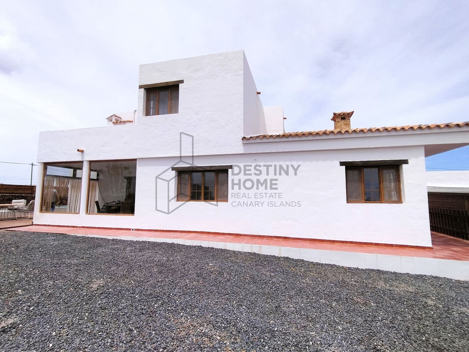 3 quarto Moradia para venda em Lajares com piscina garagem - 775 000 € (Ref: 9849072)