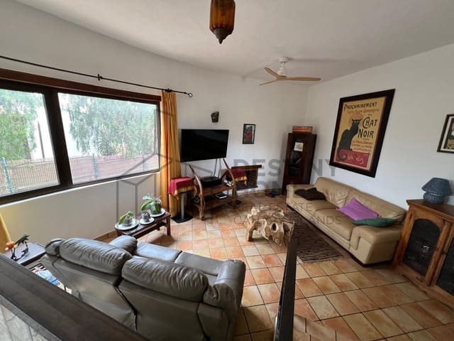 3 sypialnia Finka/Dom wiejski na sprzedaż w Tindaya, La Oliva z garażem - 475 000 € (Ref: 9851657)