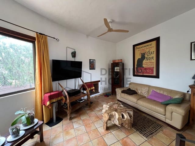 3 sypialnia Finka/Dom wiejski na sprzedaż w Tindaya, La Oliva z garażem - 475 000 € (Ref: 9851657)