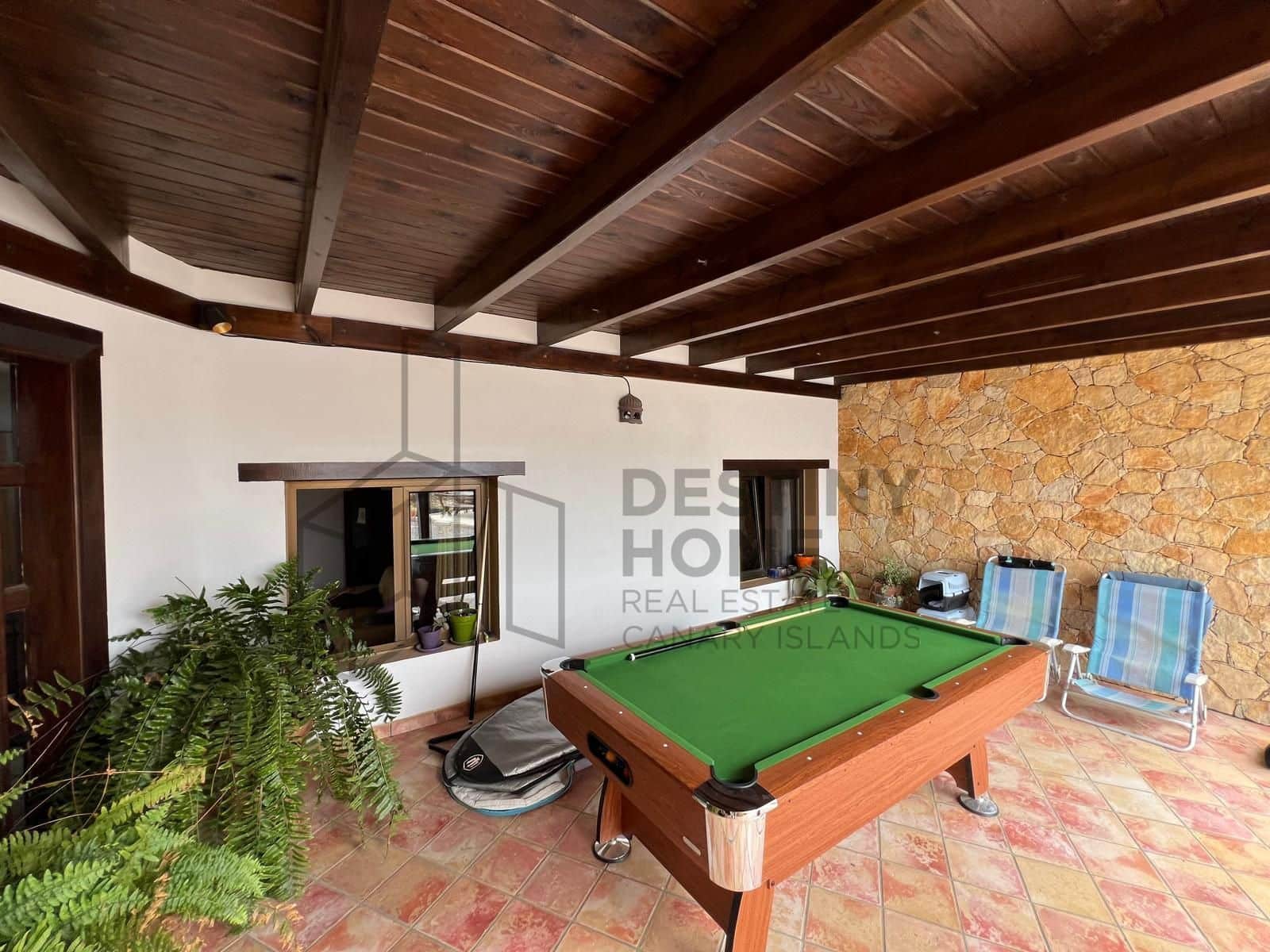 3 bedroom Finca/Country House for sale in Tindaya with garage - € 475,000 (Ref: 9851657)