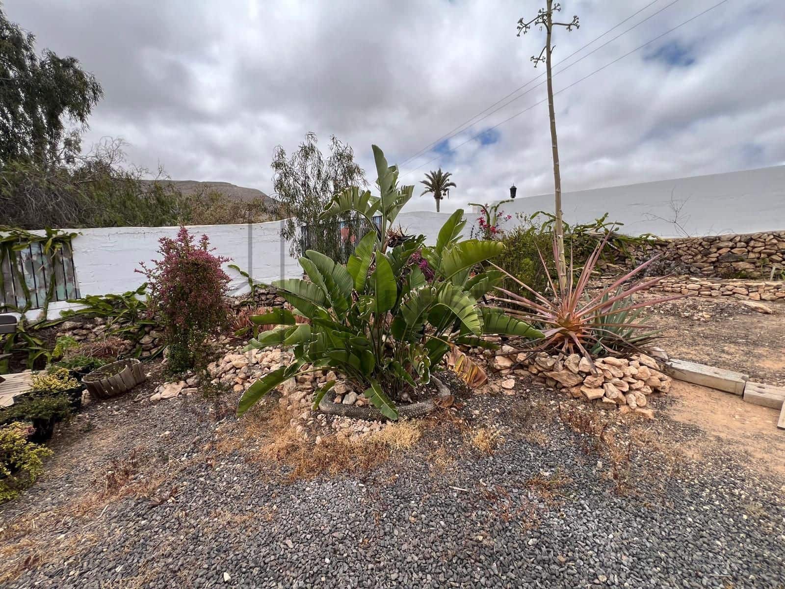 3 bedroom Finca/Country House for sale in Tindaya with garage - € 475,000 (Ref: 9851657)