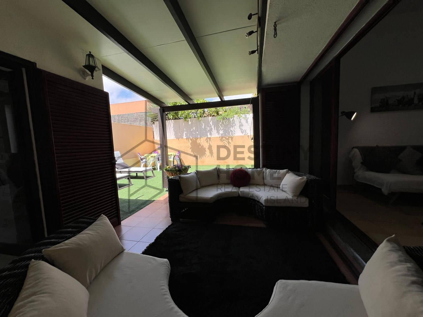 2 soveværelse Villa til salg i Corralejo med swimmingpool garage - € 280.000 (Ref: 9855039)