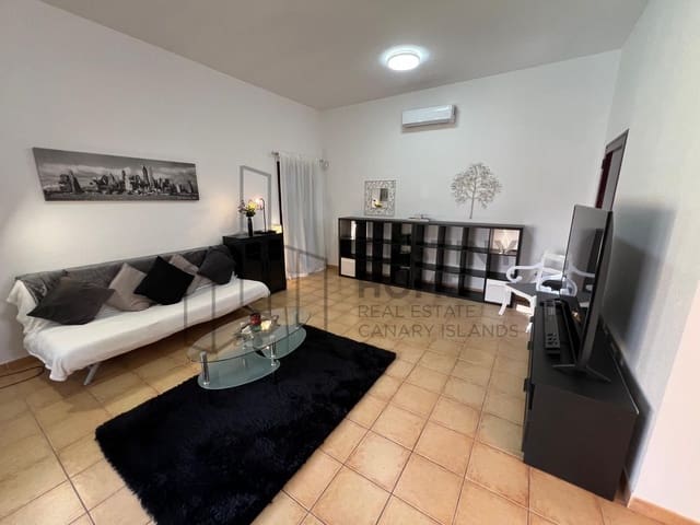 2 soveværelse Villa til salg i Corralejo, La Oliva med swimmingpool garage - € 280.000 (Ref: 9855039)