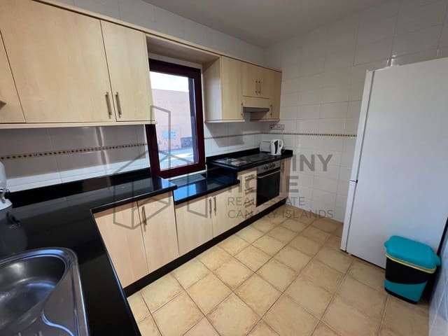 2 soveværelse Villa til salg i Corralejo, La Oliva med swimmingpool garage - € 280.000 (Ref: 9855039)