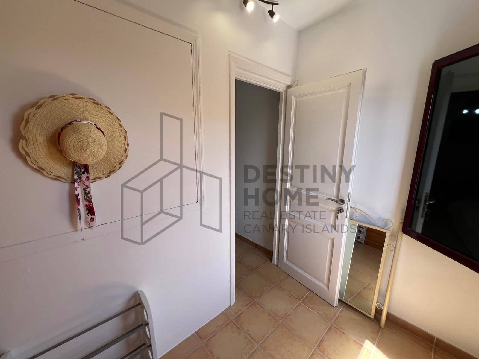 2 soveværelse Villa til salg i Corralejo med swimmingpool garage - € 280.000 (Ref: 9855039)