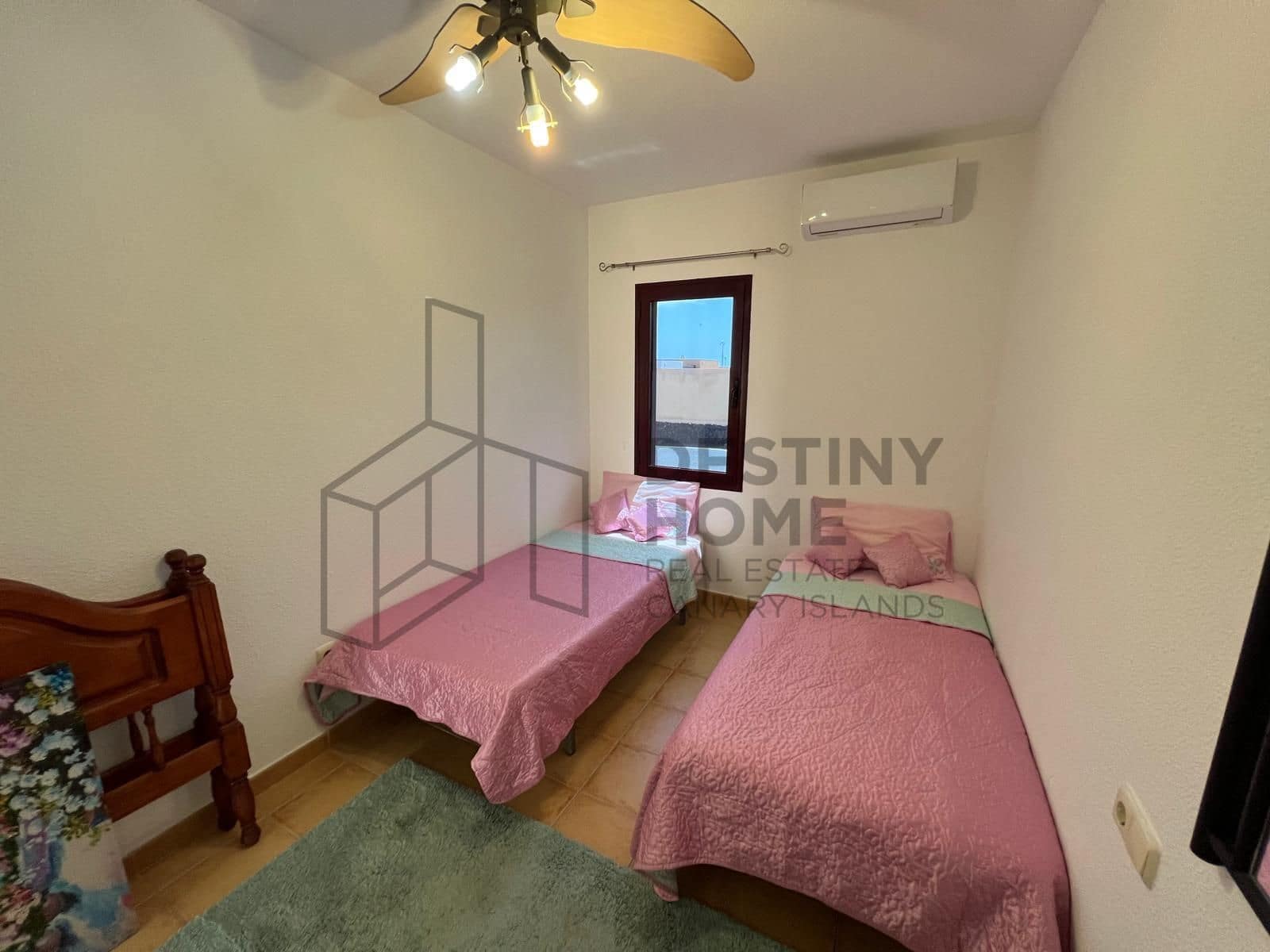 2 soveværelse Villa til salg i Corralejo med swimmingpool garage - € 280.000 (Ref: 9855039)