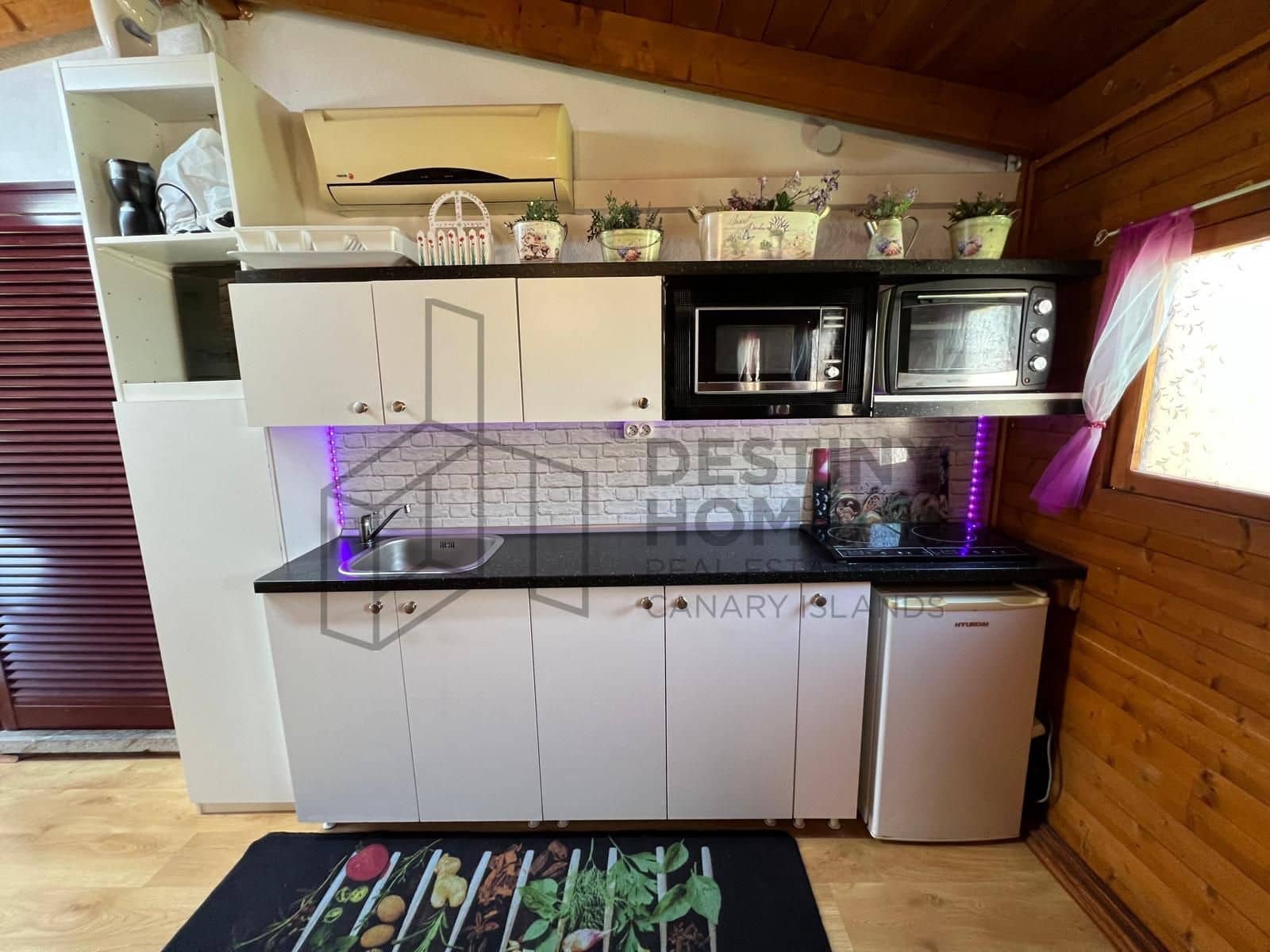2 soveværelse Villa til salg i Corralejo med swimmingpool garage - € 280.000 (Ref: 9855039)
