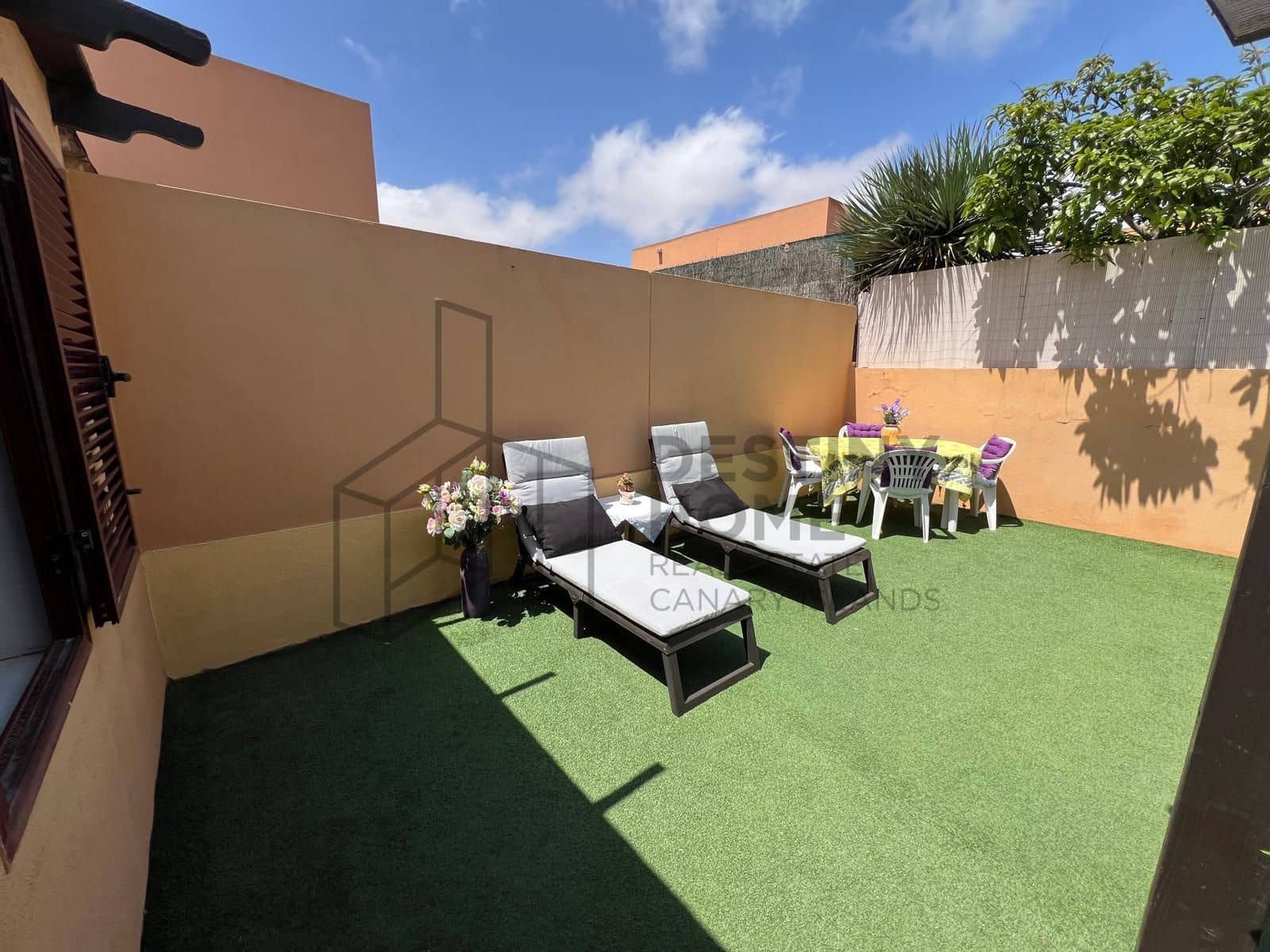 2 soveværelse Villa til salg i Corralejo med swimmingpool garage - € 280.000 (Ref: 9855039)