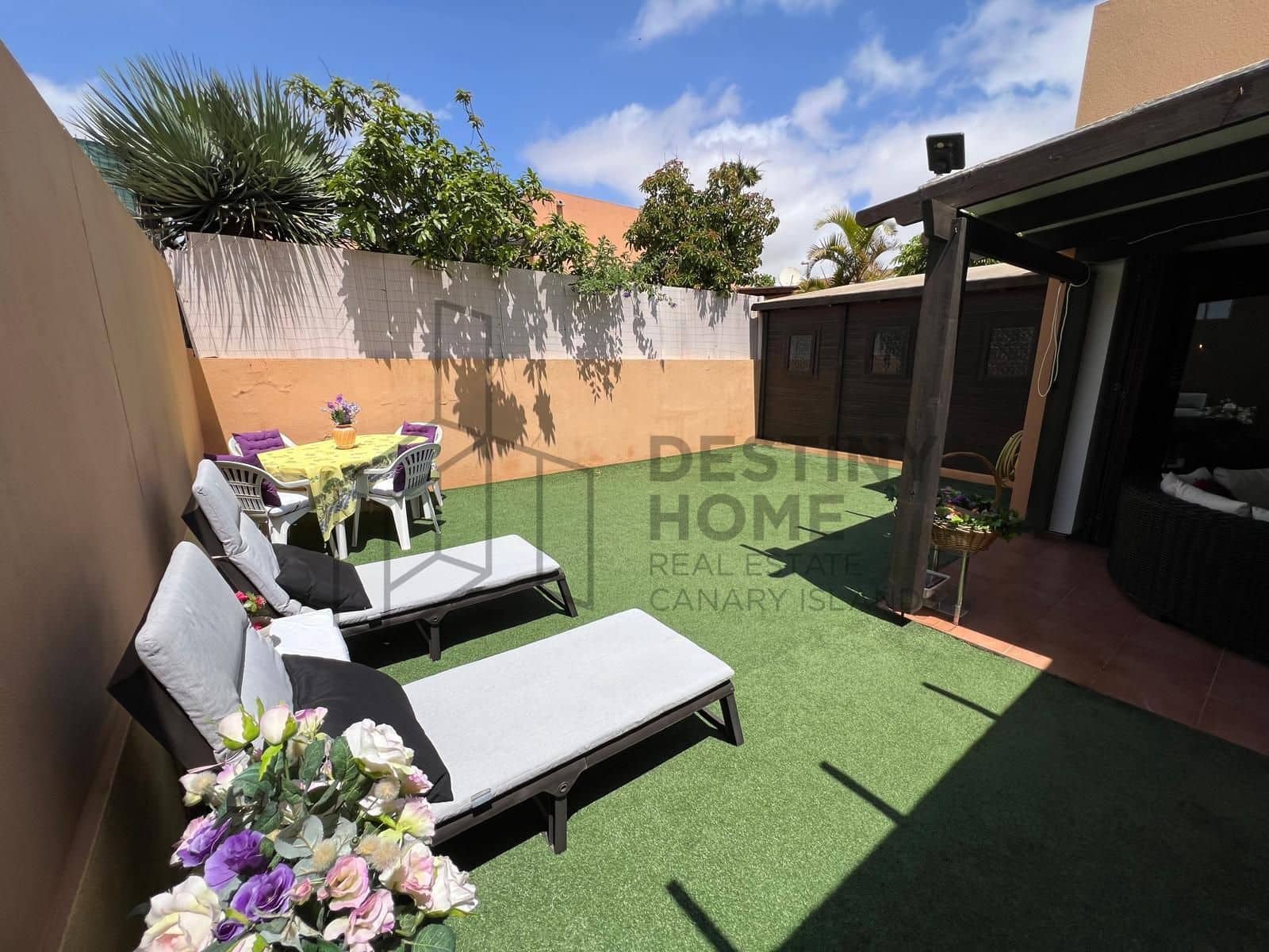 2 soveværelse Villa til salg i Corralejo med swimmingpool garage - € 280.000 (Ref: 9855039)