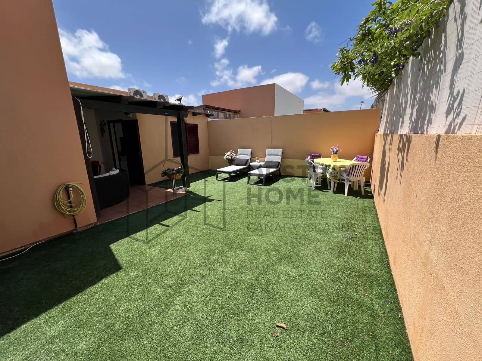 2 soveværelse Villa til salg i Corralejo med swimmingpool garage - € 280.000 (Ref: 9855039)