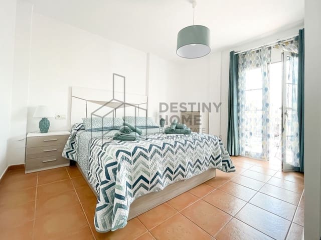 2 bedroom Apartment for sale in Corralejo, La Oliva - € 245,000 (Ref: 9855040)