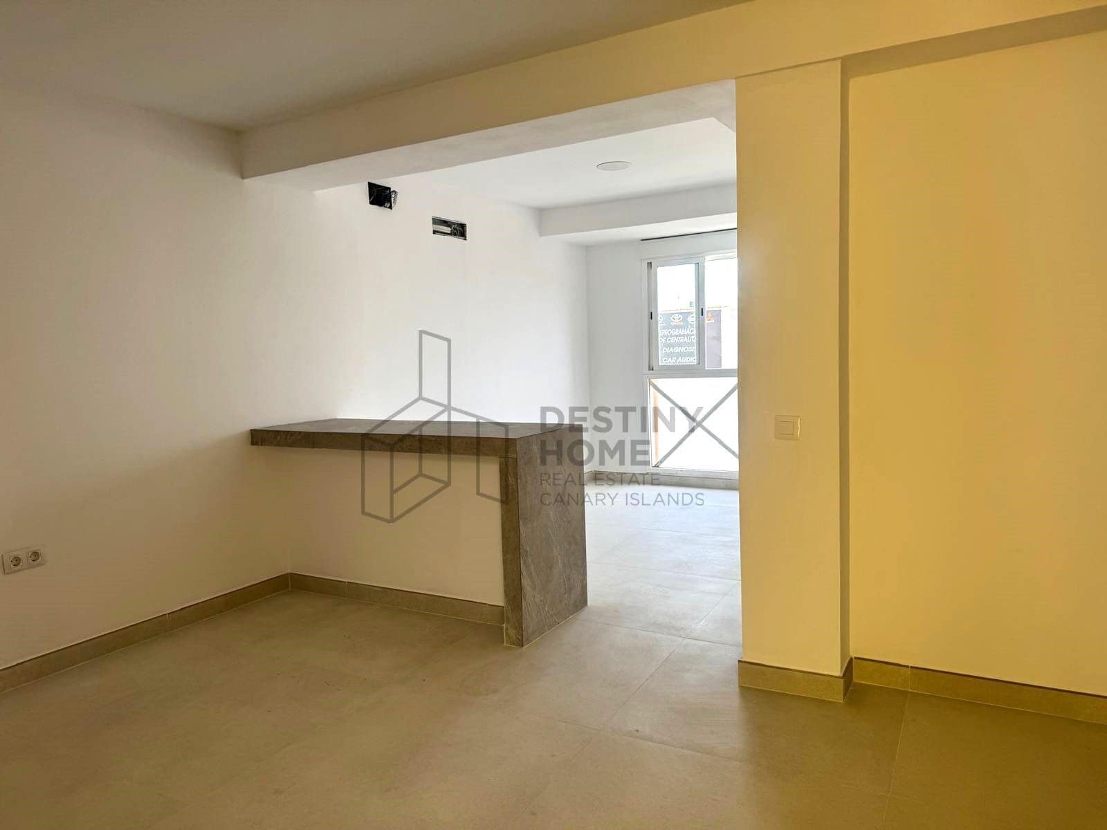 Apartamento de 2 habitaciones en Puerto del Rosario en venta - 180.000 € (Ref: 9855041)