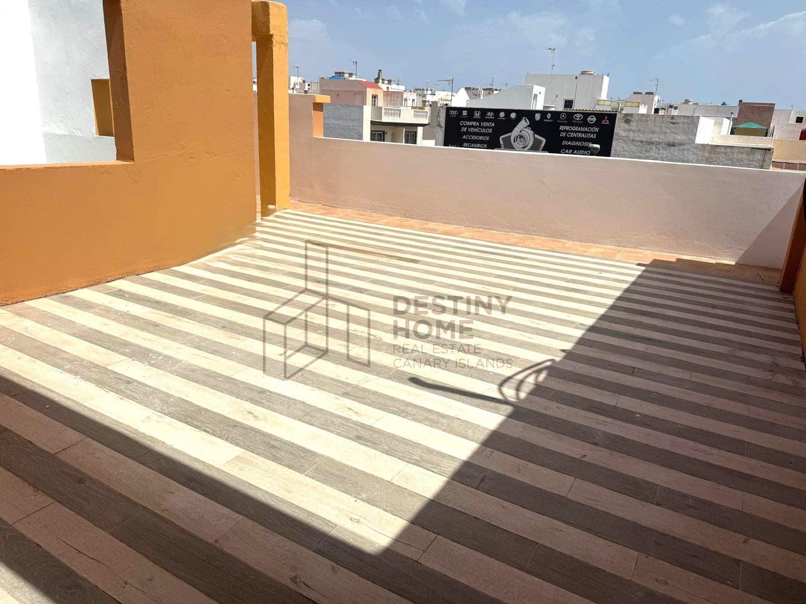 Apartamento de 2 habitaciones en Puerto del Rosario en venta - 180.000 € (Ref: 9855041)