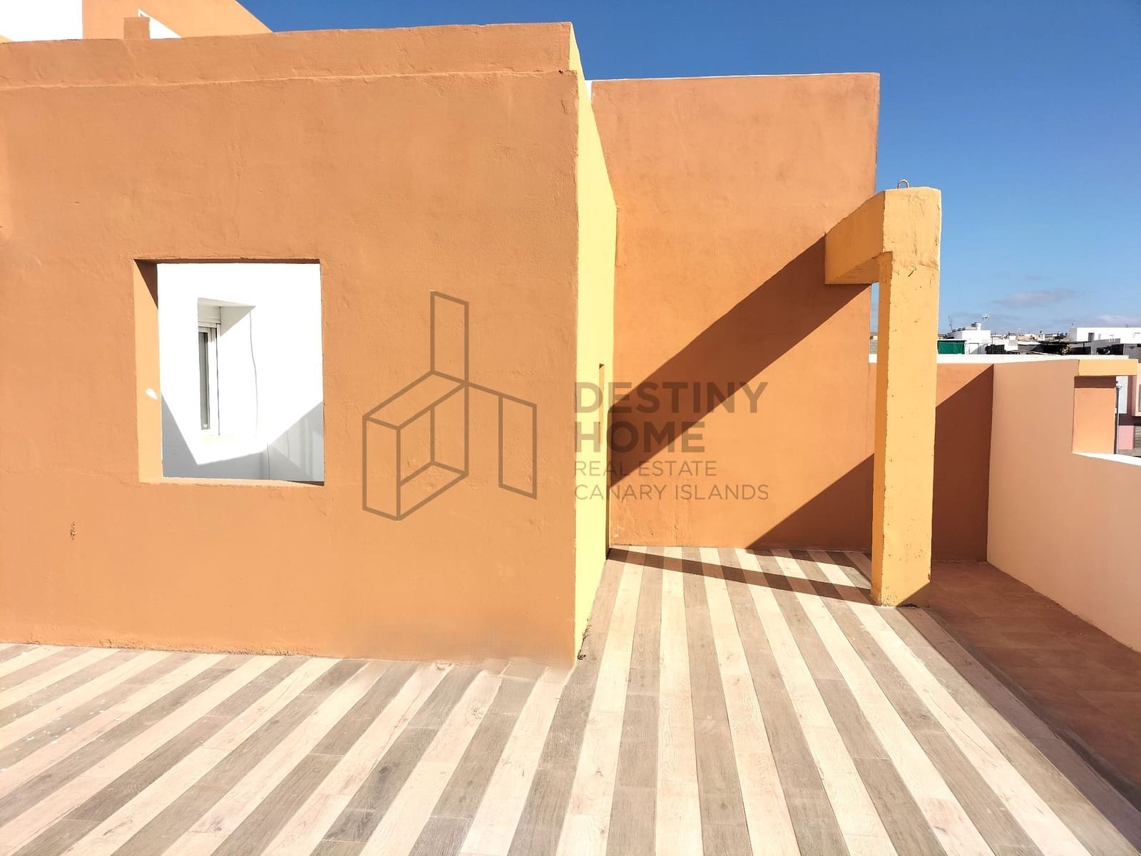 Apartamento de 2 habitaciones en Puerto del Rosario en venta - 180.000 € (Ref: 9855041)