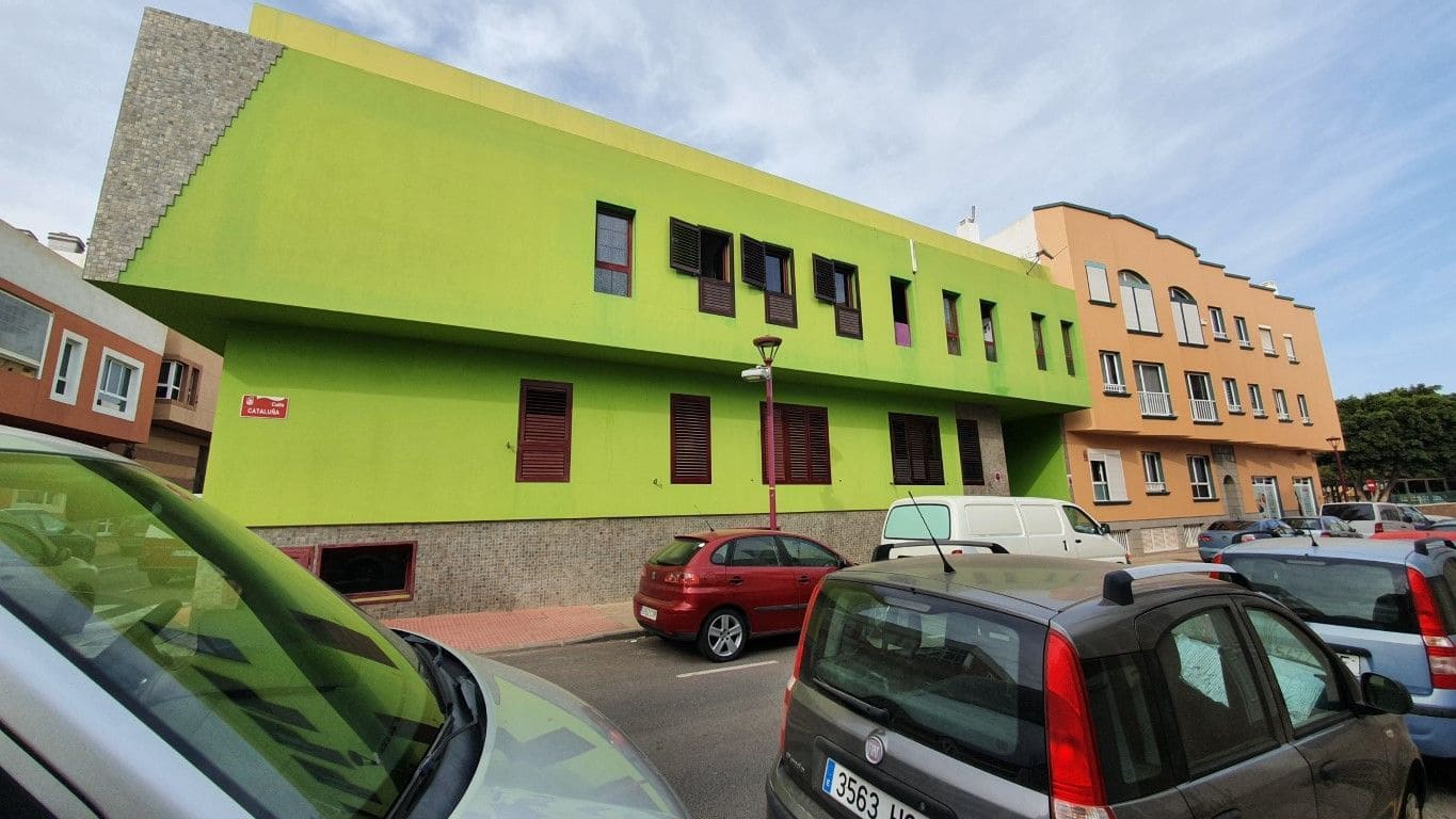 3 bedroom Flat for sale in Puerto del Rosario - € 140,500 (Ref: 9861610)