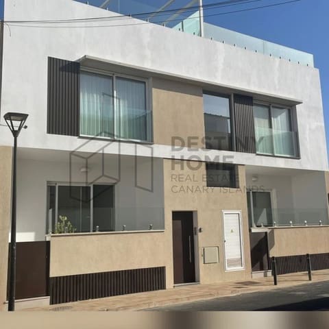 2 bedroom Townhouse for rent in El Cotillo, La Oliva - € 1,800 (Ref: 9866665)