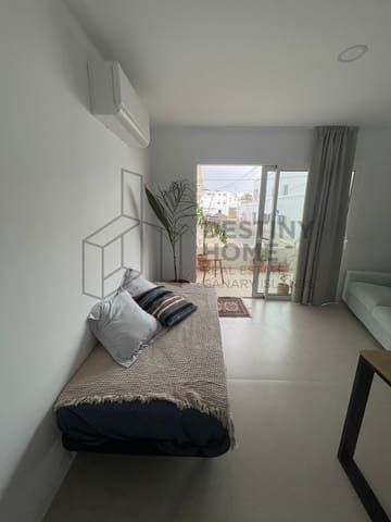 2 bedroom Townhouse for rent in El Cotillo, La Oliva - € 1,800 (Ref: 9866665)