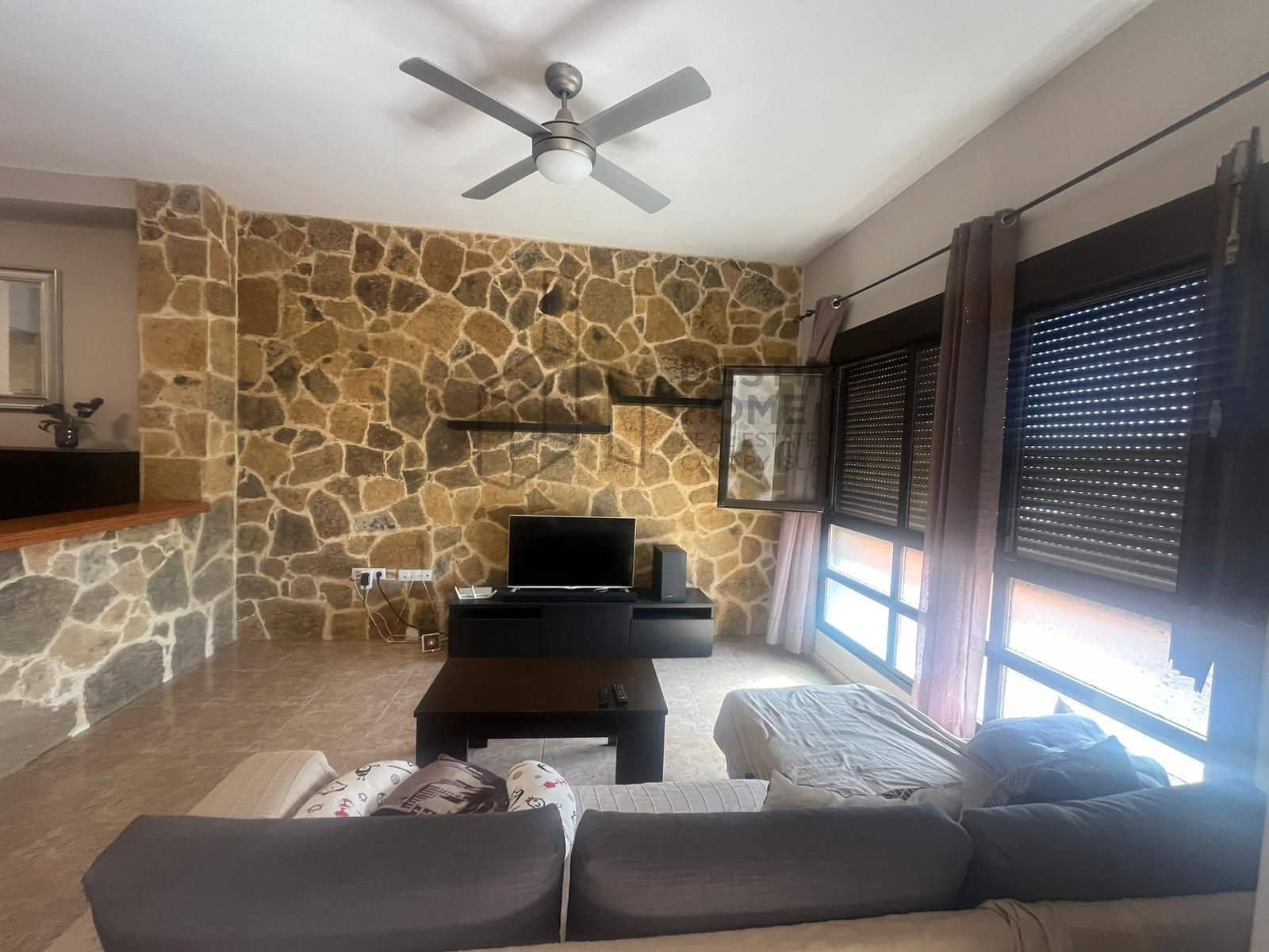 3 bedroom Semi-detached Villa for sale in El Matorral with garage - € 284,000 (Ref: 9889901)