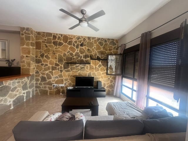 3 bedroom Semi-detached Villa for sale in El Matorral, Puerto del Rosario with garage - € 284,000 (Ref: 9889901)