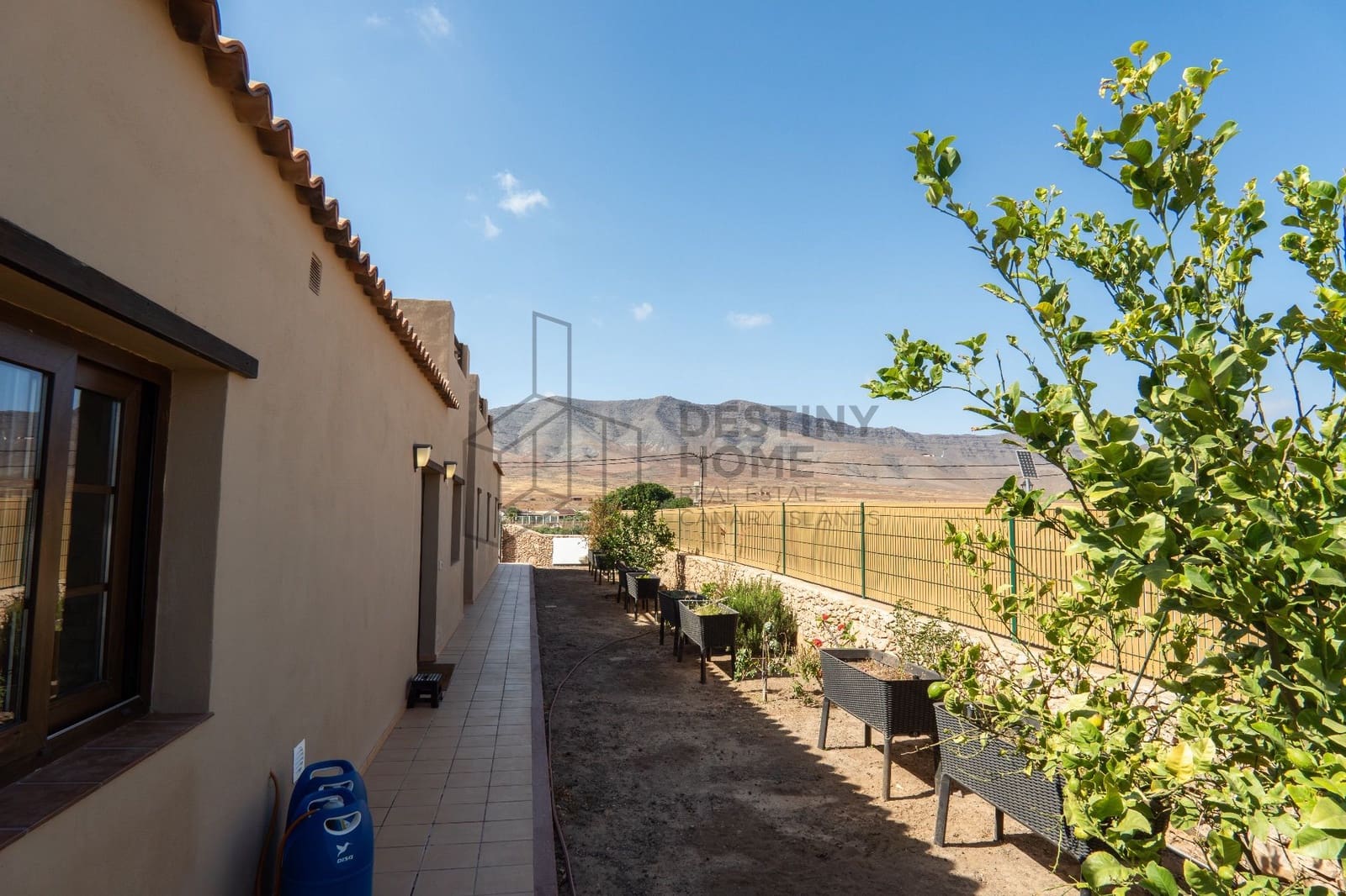4 Zimmer Villa zu verkaufen in Casillas del Angel mit Pool Garage - 600.000 € (Ref: 9891782)
