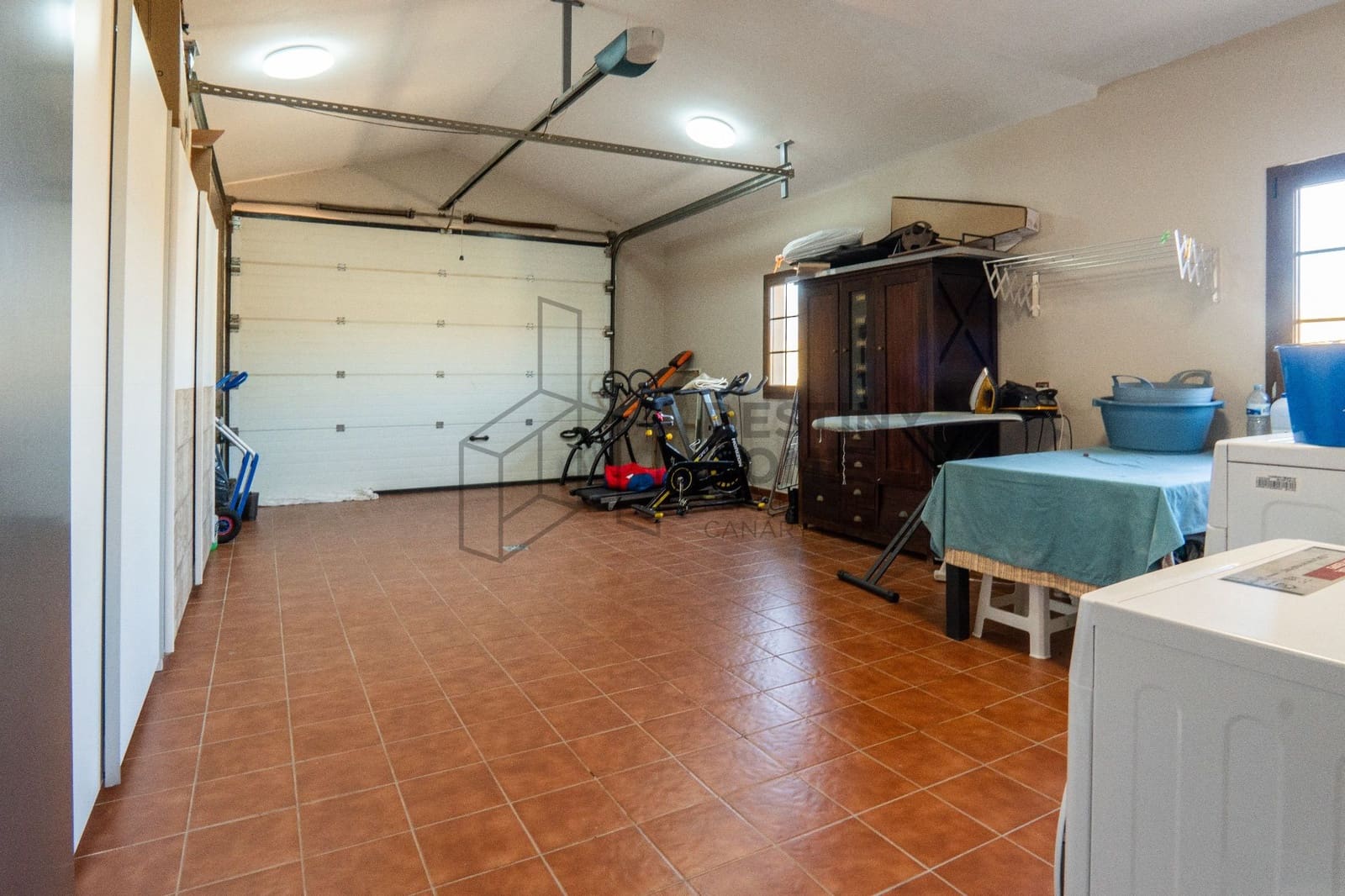 4 Zimmer Villa zu verkaufen in Casillas del Angel mit Pool Garage - 600.000 € (Ref: 9891782)