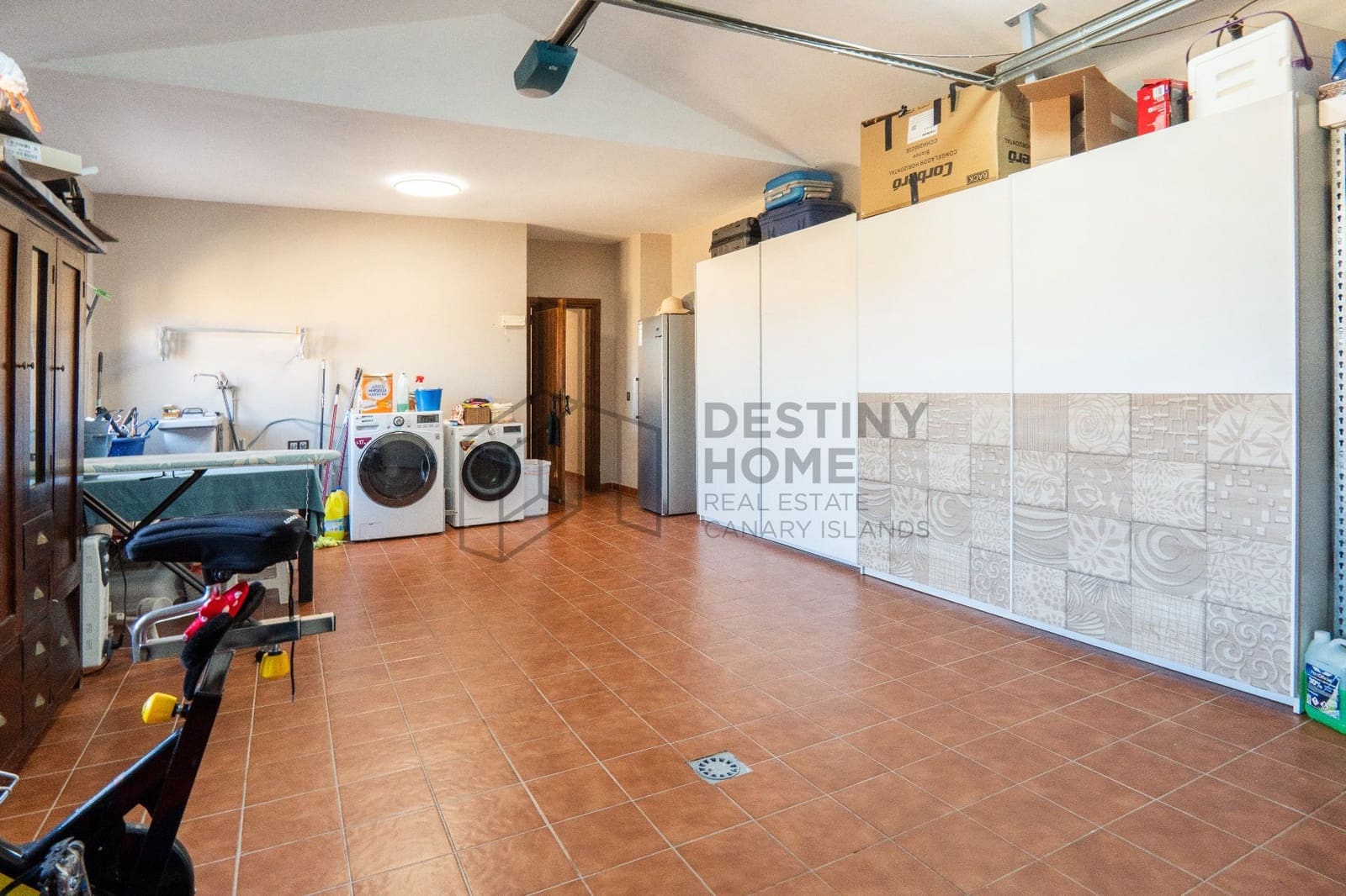 4 Zimmer Villa zu verkaufen in Casillas del Angel mit Pool Garage - 600.000 € (Ref: 9891782)