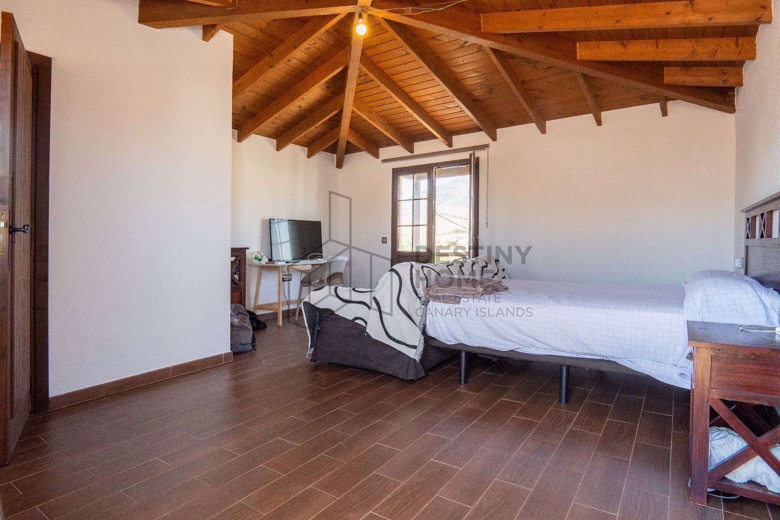 4 Zimmer Villa zu verkaufen in Casillas del Angel mit Pool Garage - 600.000 € (Ref: 9891782)