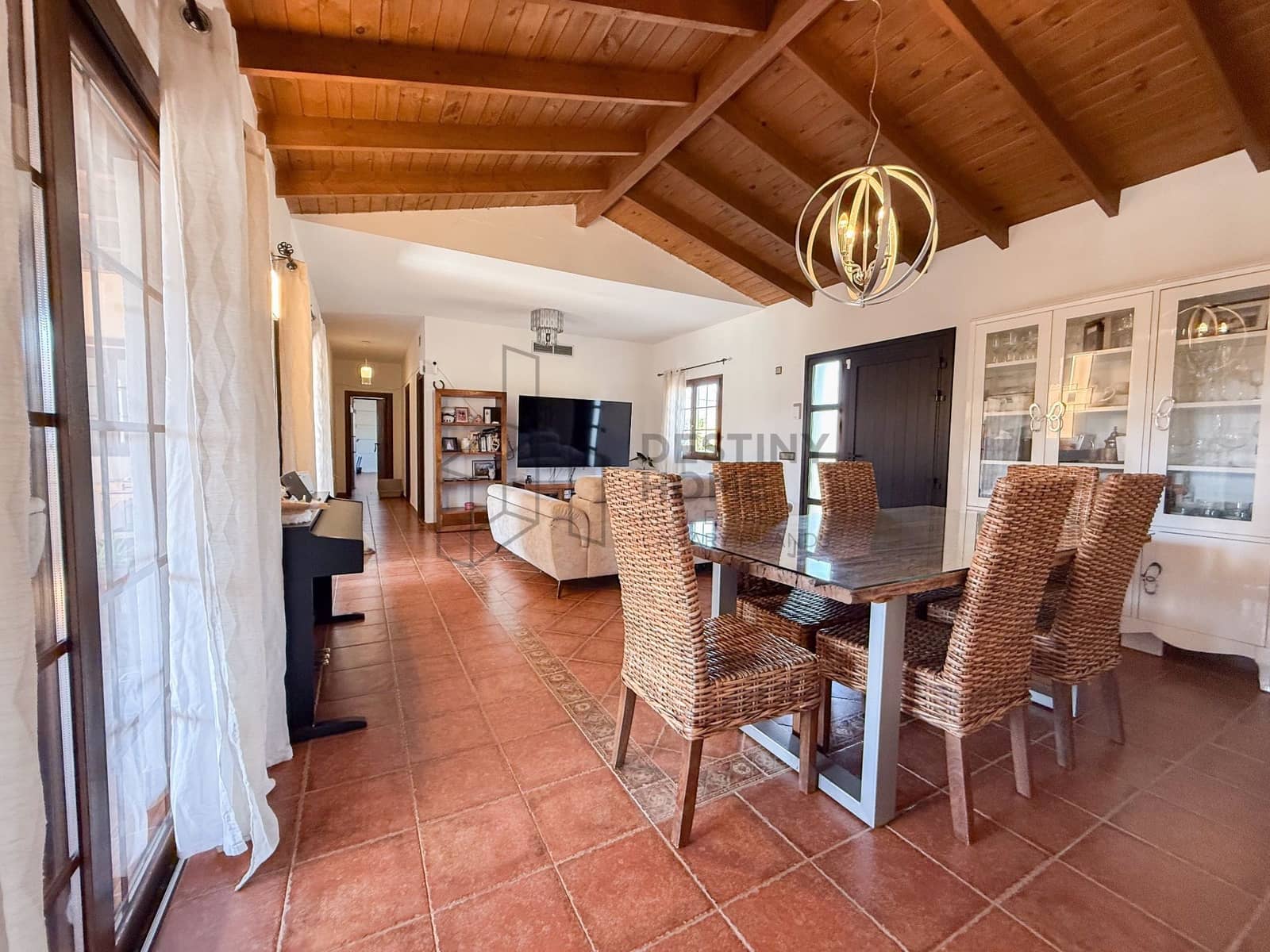 4 Zimmer Villa zu verkaufen in Casillas del Angel mit Pool Garage - 600.000 € (Ref: 9891782)