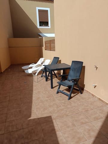 3 quarto Moradia Geminada para arrendar em La Oliva com garagem - 1 050 € (Ref: 9891783)