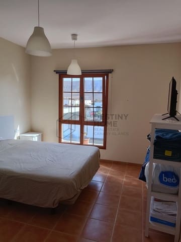 3 quarto Moradia Geminada para arrendar em La Oliva com garagem - 1 050 € (Ref: 9891783)