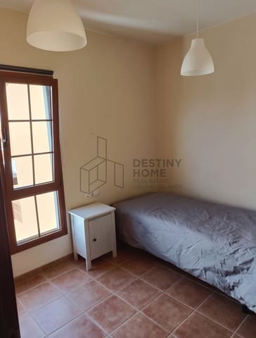 3 quarto Moradia Geminada para arrendar em La Oliva com garagem - 1 050 € (Ref: 9891783)