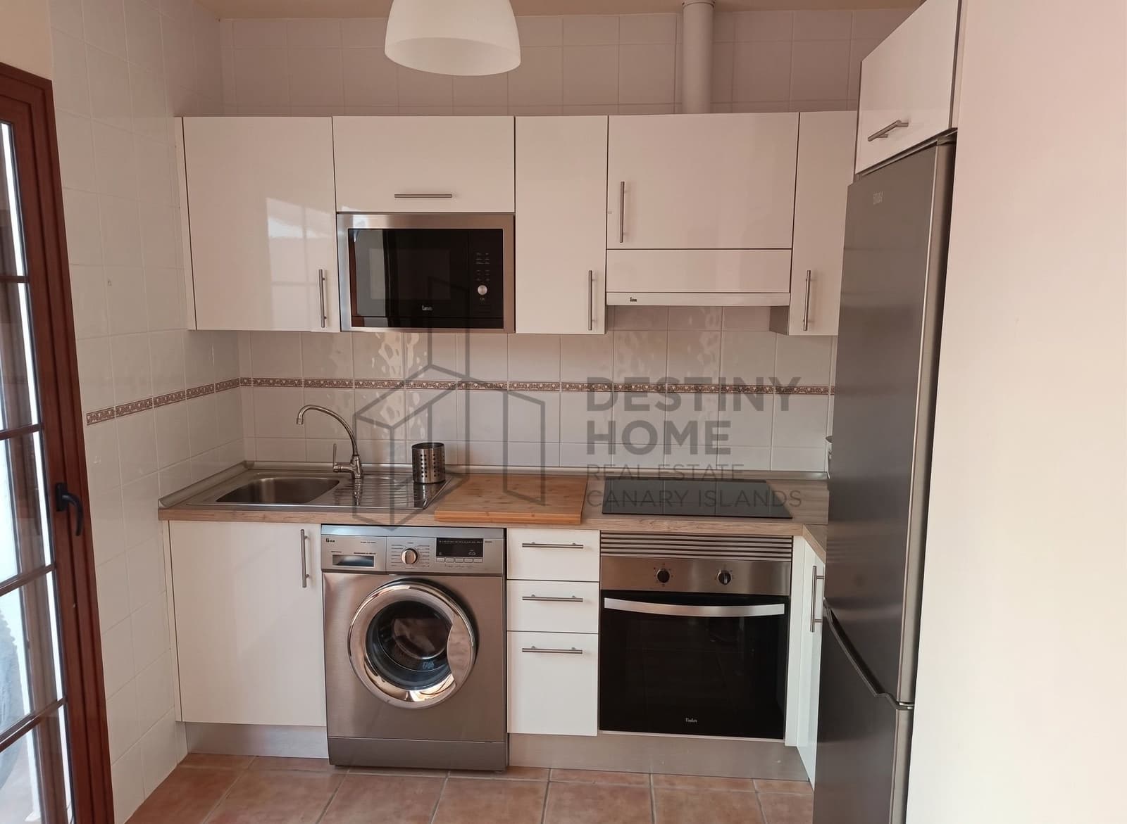 3 quarto Moradia Geminada para arrendar em La Oliva com garagem - 1 050 € (Ref: 9891783)
