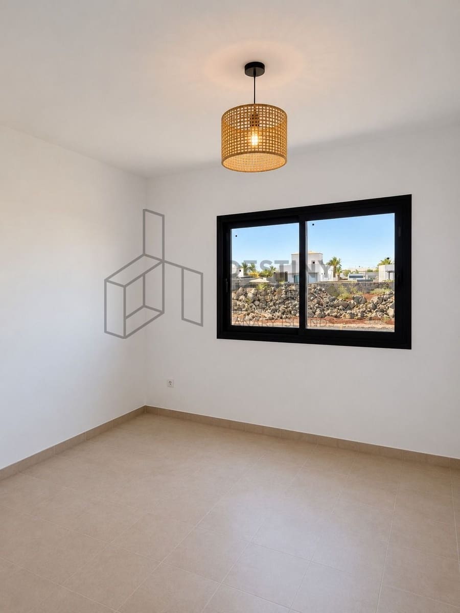 3 slaapkamer Villa te koop in Lajares met zwembad garage - € 1.100.000 (Ref: 9899025)