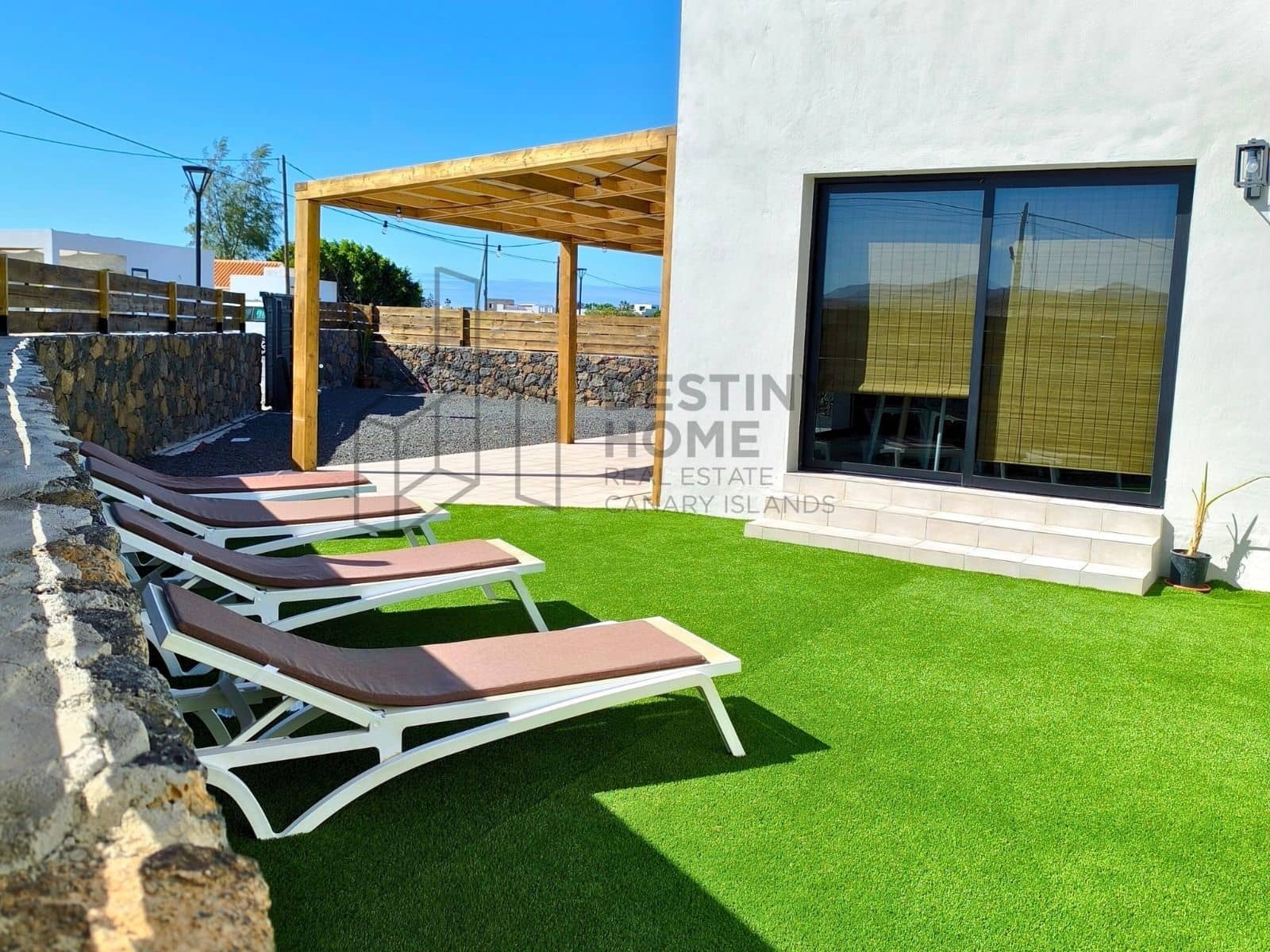 3 slaapkamer Villa te koop in Lajares met zwembad garage - € 1.100.000 (Ref: 9899025)