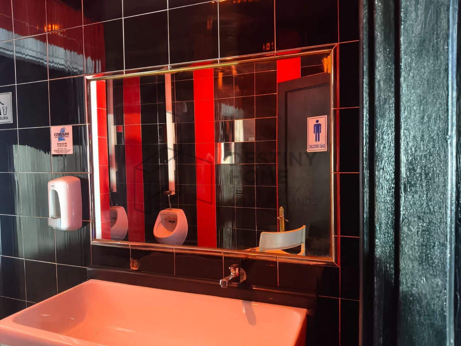 Commerciale in vendita in Corralejo - 490.000 € (Rif: 9907250)