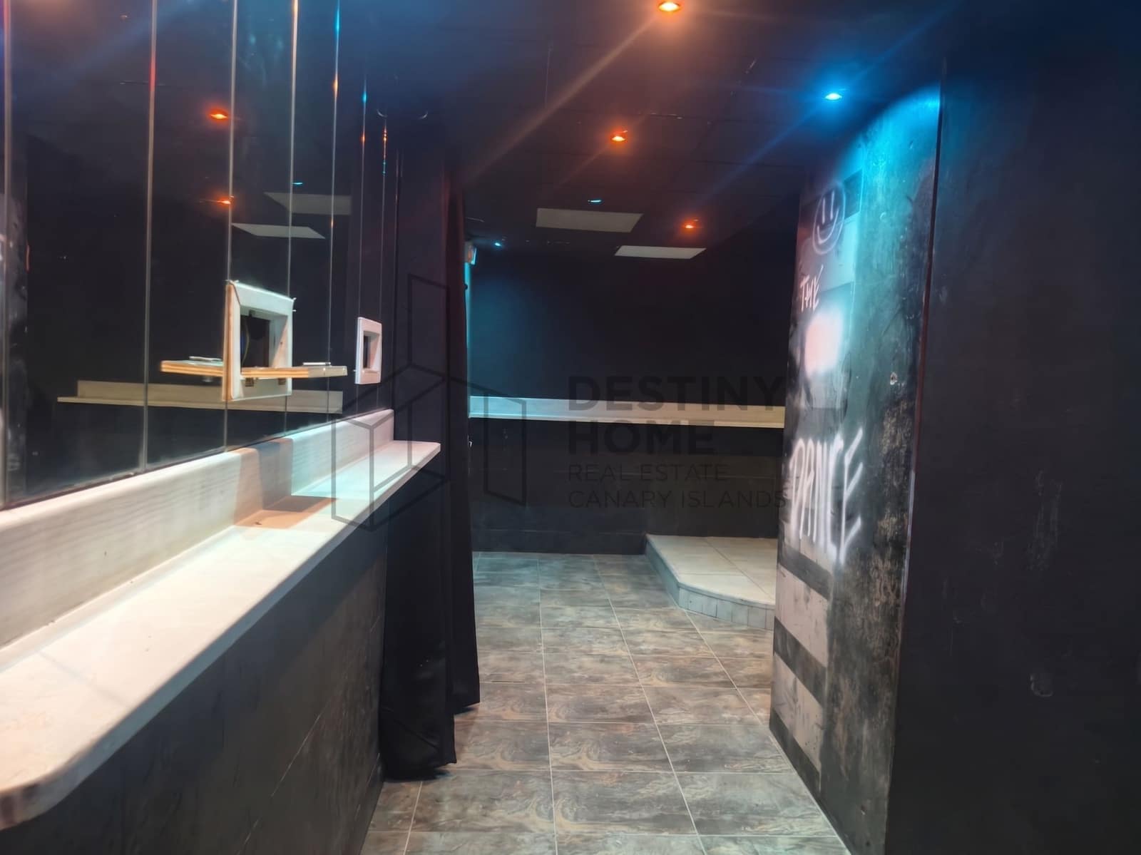 Commerciale in vendita in Corralejo - 490.000 € (Rif: 9907250)