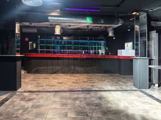Commerciale in vendita in Corralejo, La Oliva - 490.000 € (Rif: 9907250)