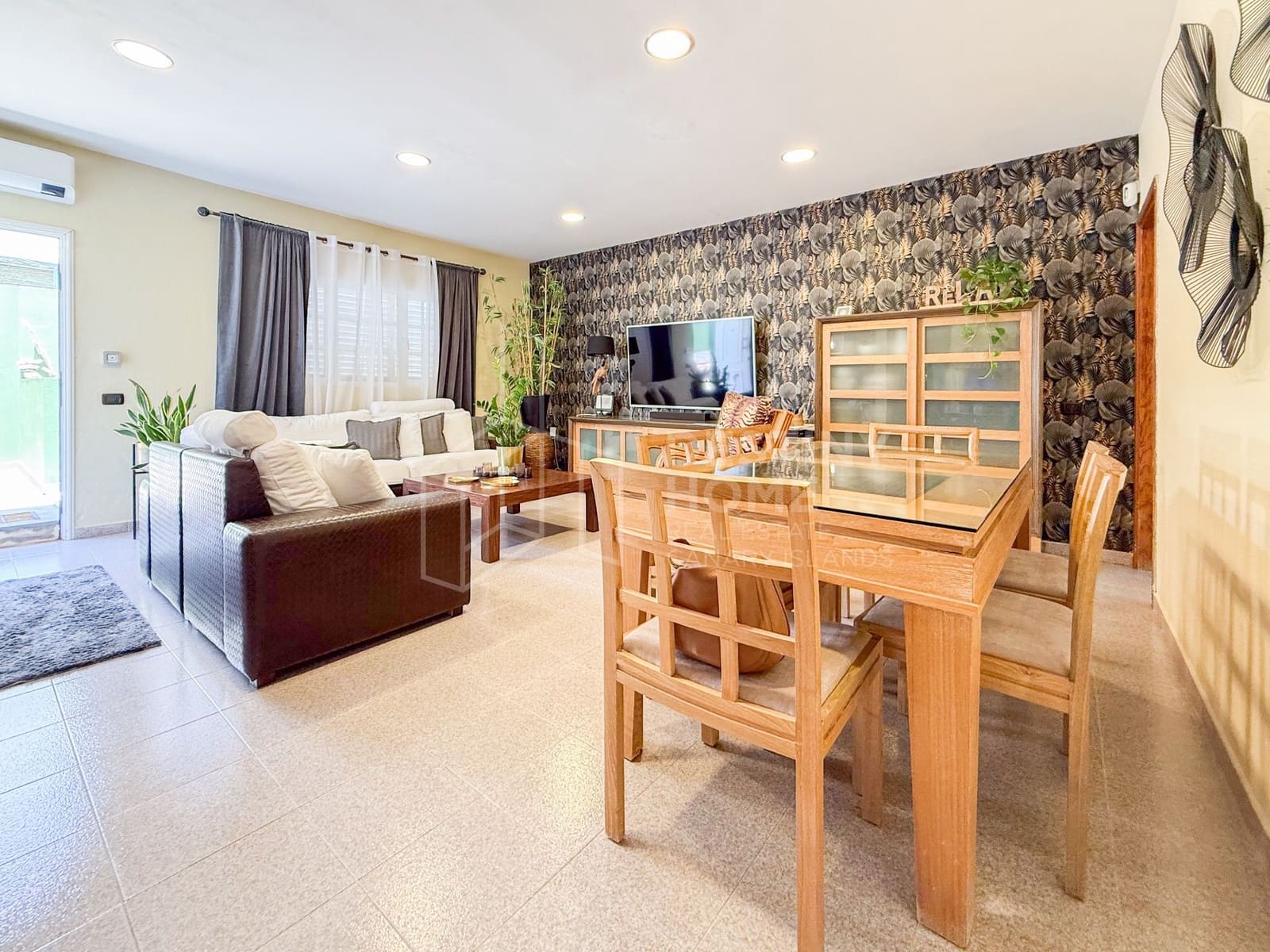 3 bedroom Semi-detached Villa for sale in El Matorral - € 280,000 (Ref: 9912635)