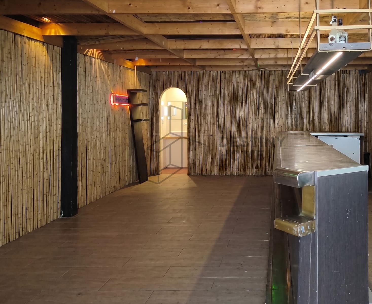 Commercial for sale in Corralejo - € 160,000 (Ref: 9921816)